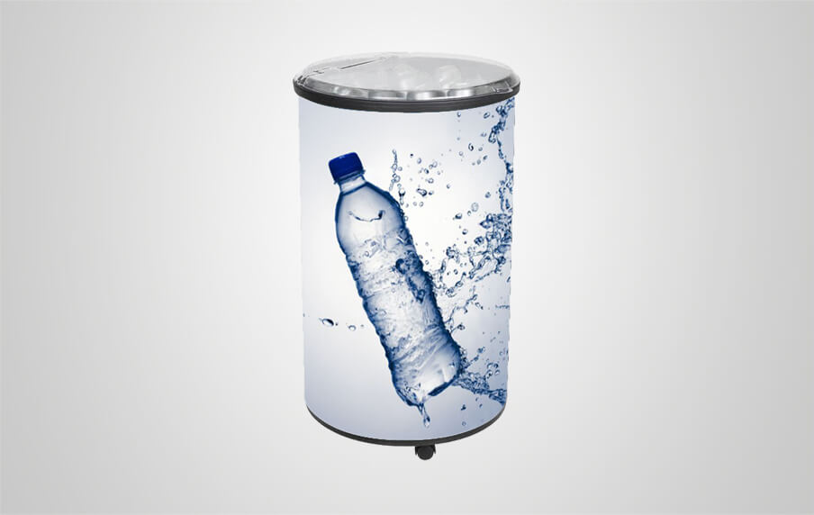 Refroidisseur de boissons rond avec porte pleine en plastique monobloc