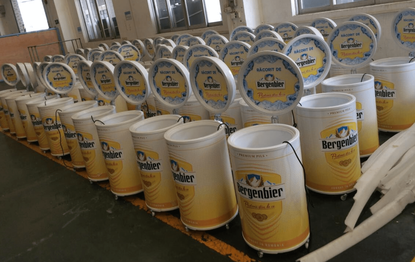 Round Beverage Cooler with Solid Foaming Door Production
