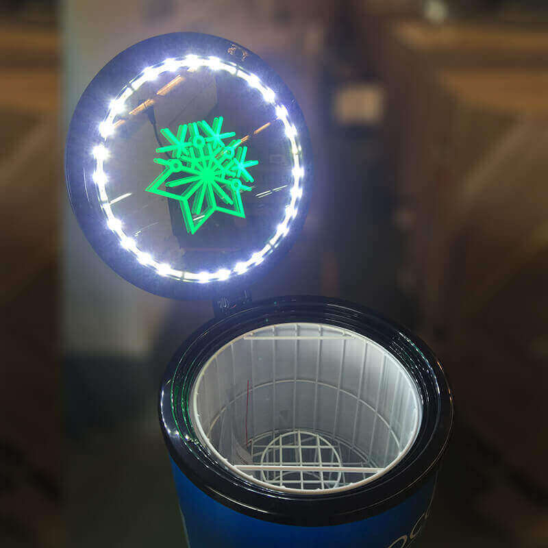 Logo gravé lumineux de PROCOOL Freeze Pop Cooler en forme de tonneau